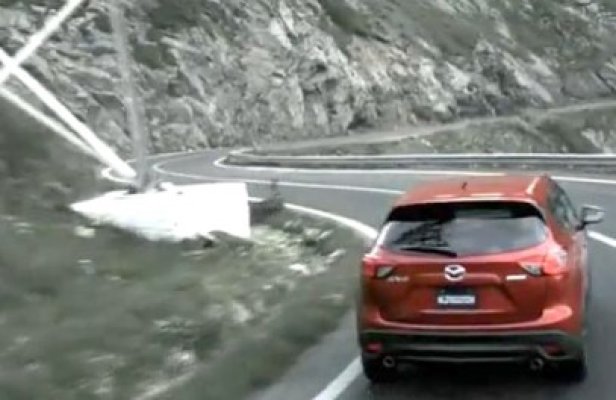 Mazda CX-5, promovat pe Transfăgărăşan